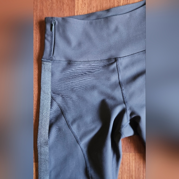 Thrive Société Leggings Reflective Racer Stripes High-rise Ankle Grey Mesh Small - Picture 4 of 9